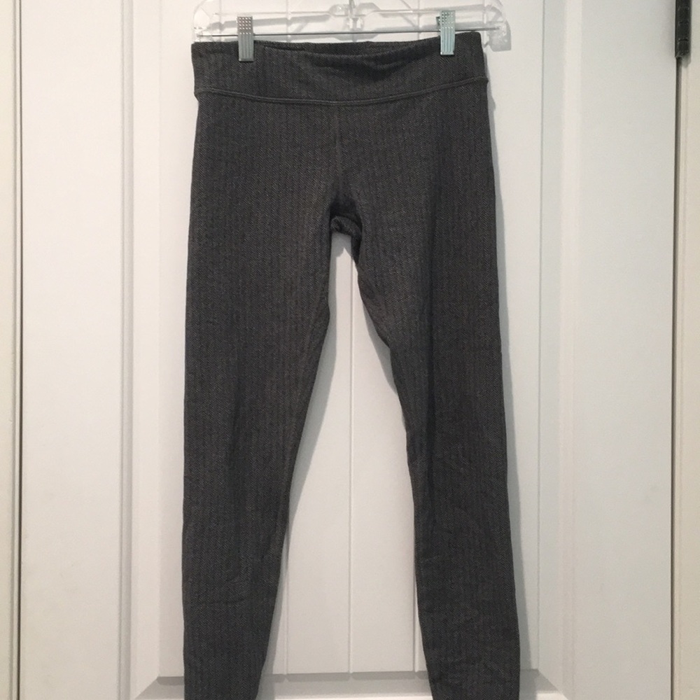 Grey/Black Ivivva Leggings